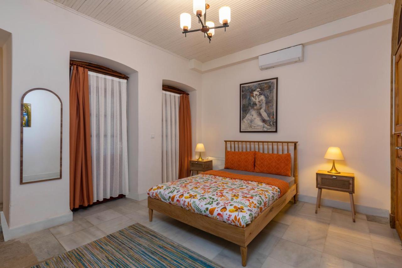 9 Pera Apartment Истанбул Екстериор снимка