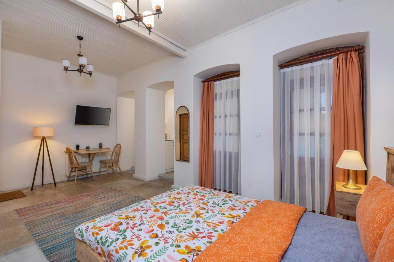 9 Pera Apartment Истанбул Екстериор снимка