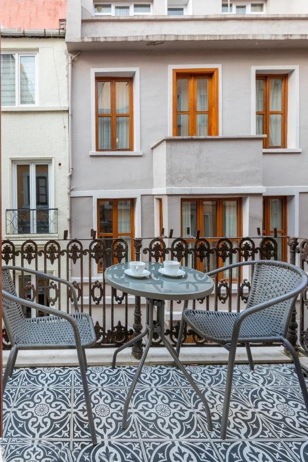 9 Pera Apartment Истанбул Екстериор снимка
