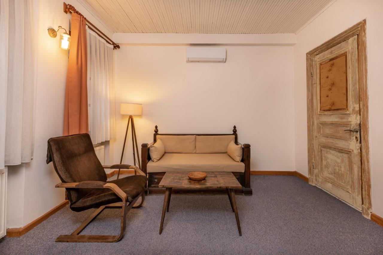 9 Pera Apartment Истанбул Екстериор снимка
