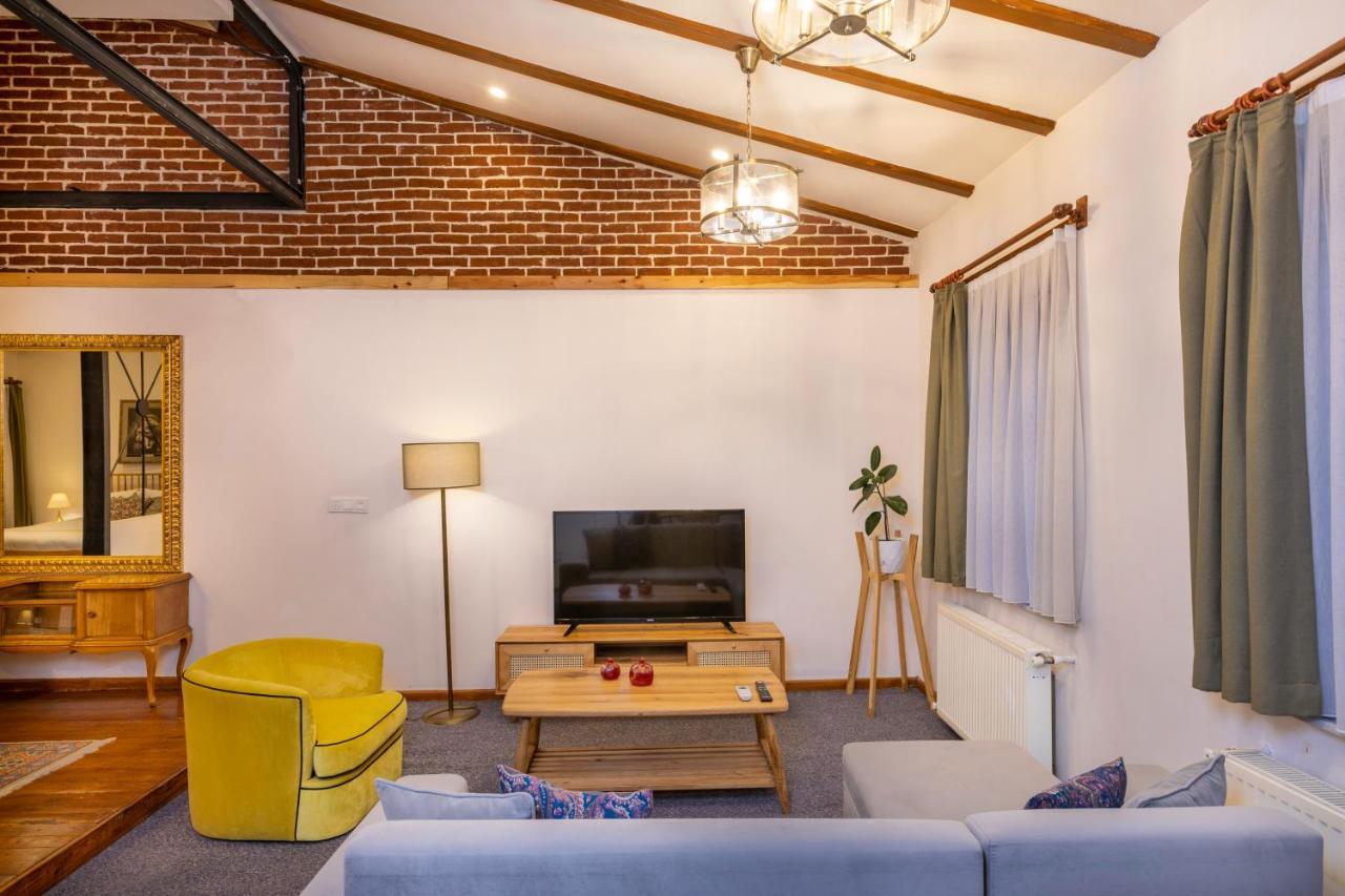 9 Pera Apartment Истанбул Екстериор снимка
