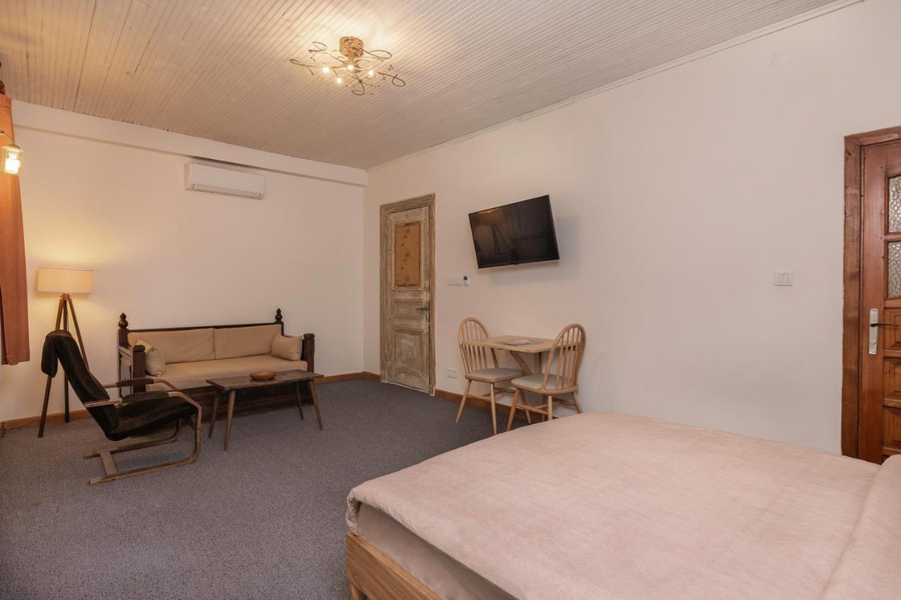 9 Pera Apartment Истанбул Екстериор снимка