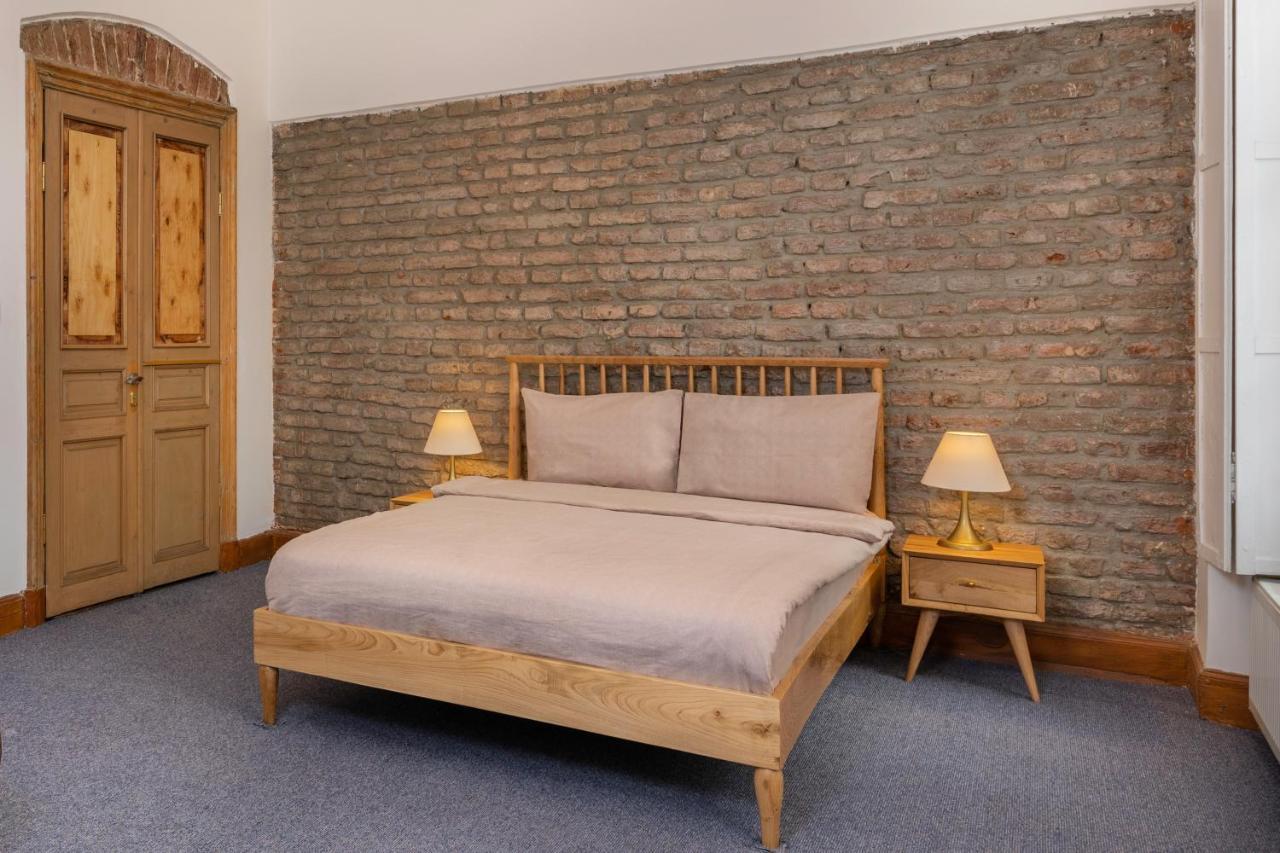 9 Pera Apartment Истанбул Екстериор снимка