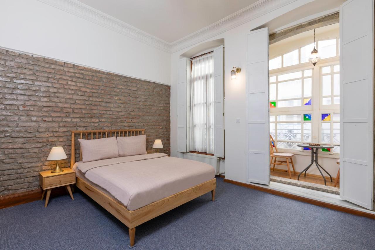9 Pera Apartment Истанбул Екстериор снимка
